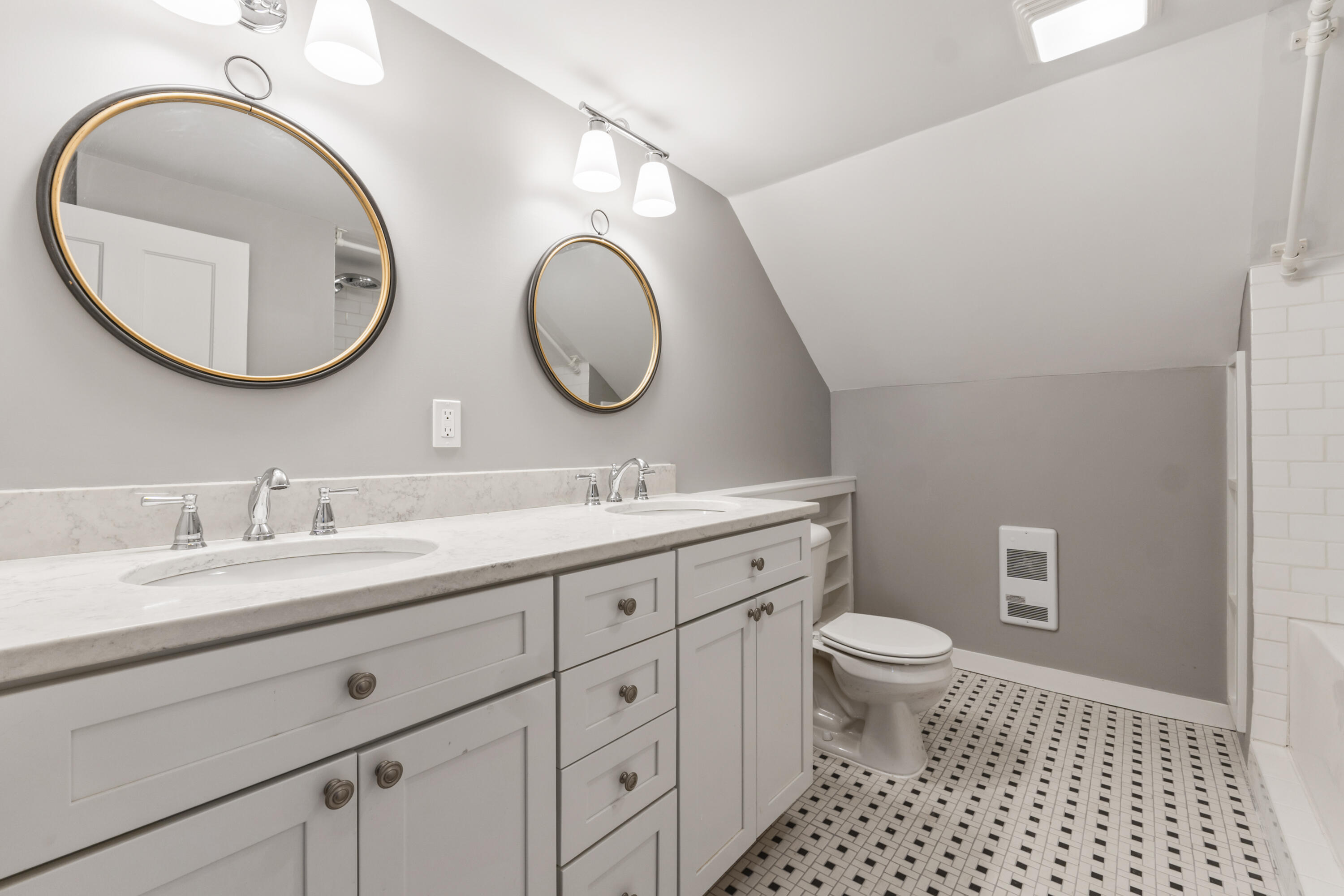 149 Youngs Hill Road Washington ME 04574