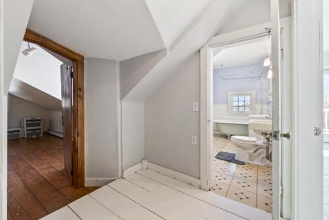 149 Youngs Hill Road Washington ME 04574