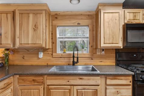 1051 Gardiner Road Wiscasset ME 04578