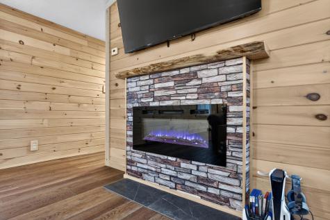 1051 Gardiner Road Wiscasset ME 04578