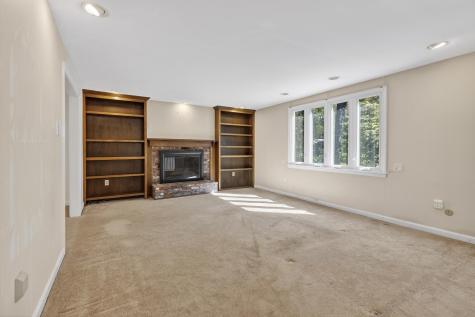 24 Bayberry Lane Scarborough ME 04074