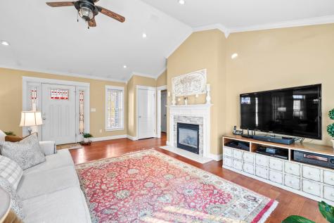79 Charter Way Auburn ME 04210
