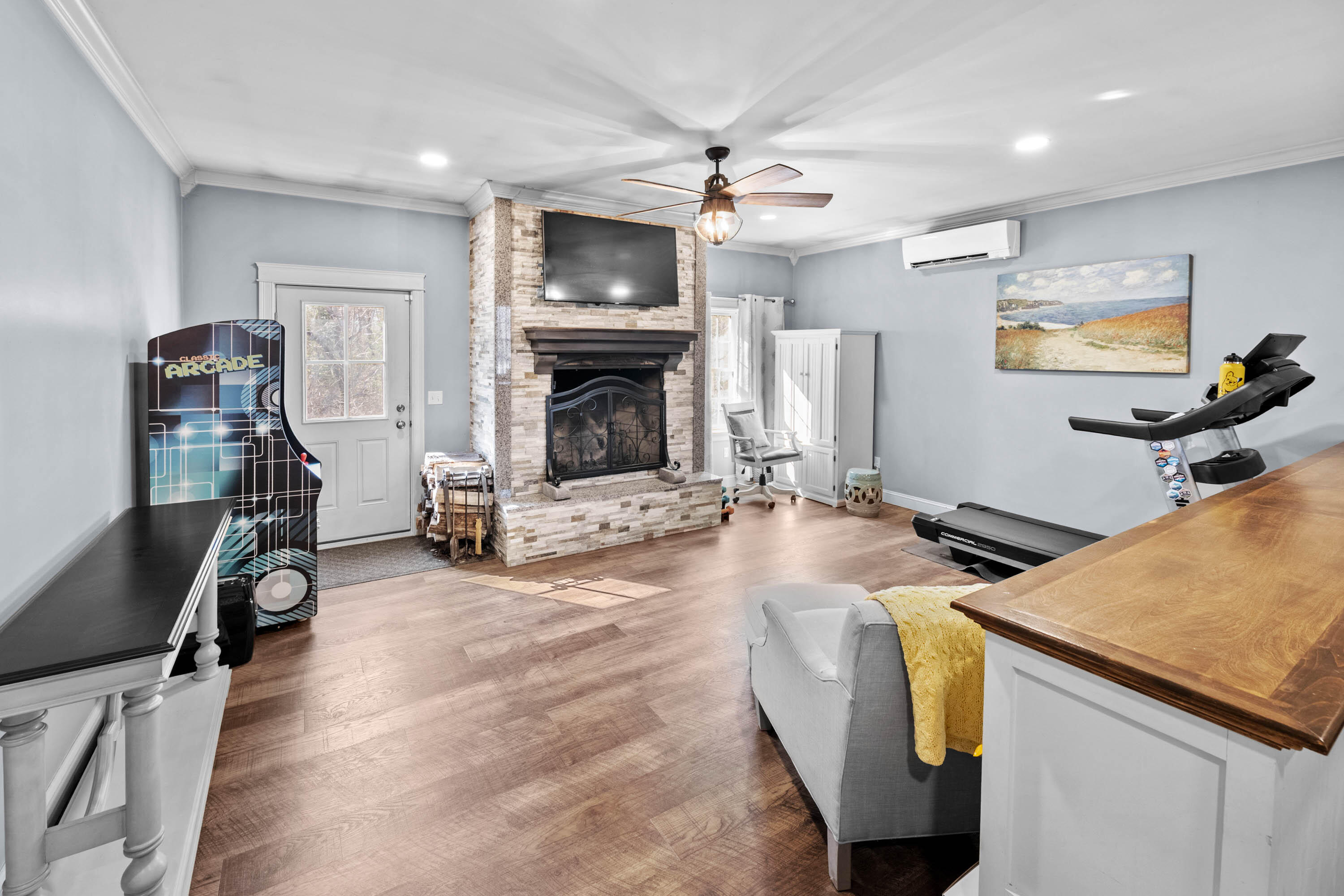 79 Charter Way Auburn ME 04210