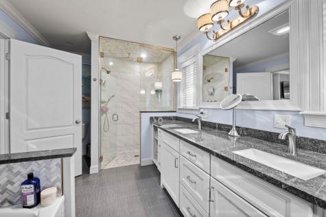 79 Charter Way Auburn ME 04210