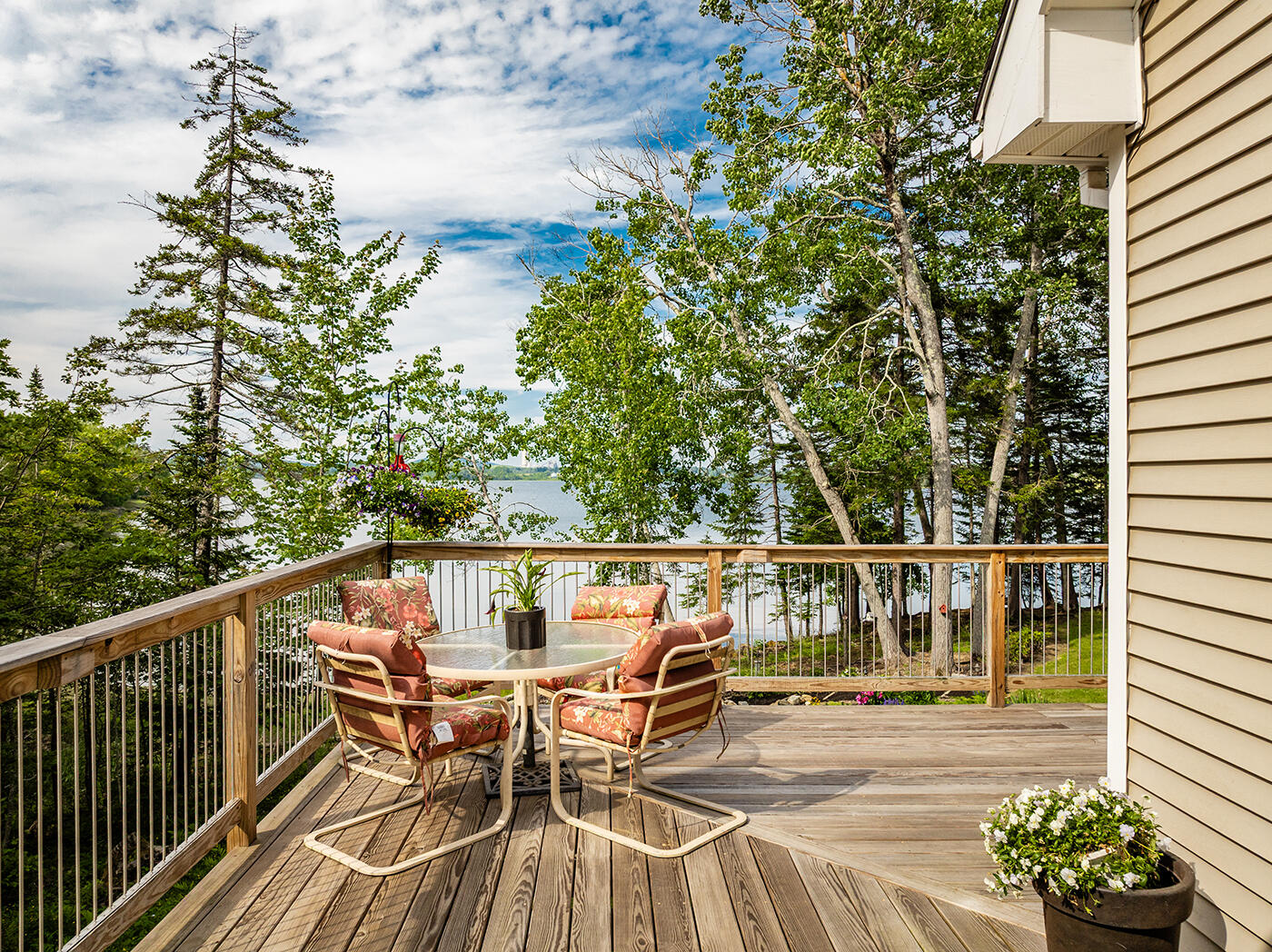 111 Ledge Road South Thomaston ME 04858