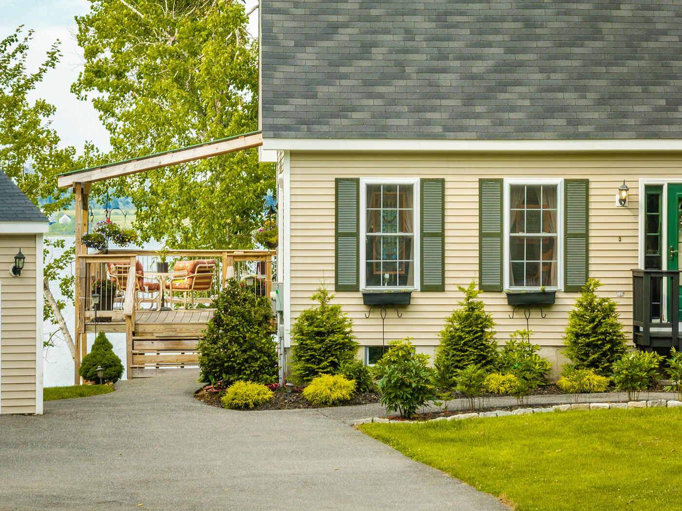 111 Ledge Road South Thomaston ME 04858