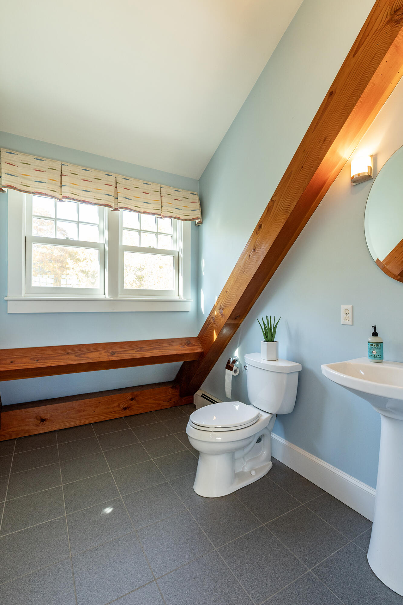 82 Eastward Rockport ME 04856