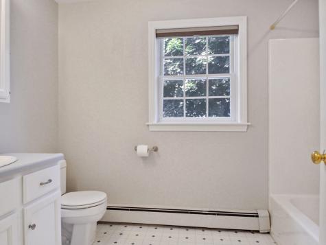 28 Clearview Avenue Waterville ME 04901
