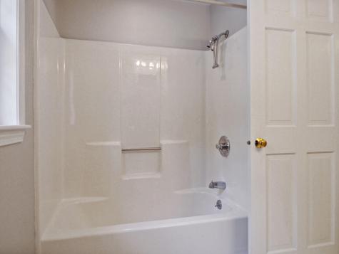 28 Clearview Avenue Waterville ME 04901
