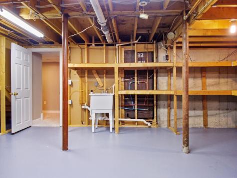 28 Clearview Avenue Waterville ME 04901