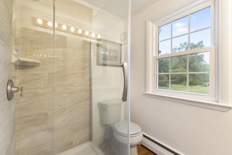 199 Princes Point Road Yarmouth ME 04096