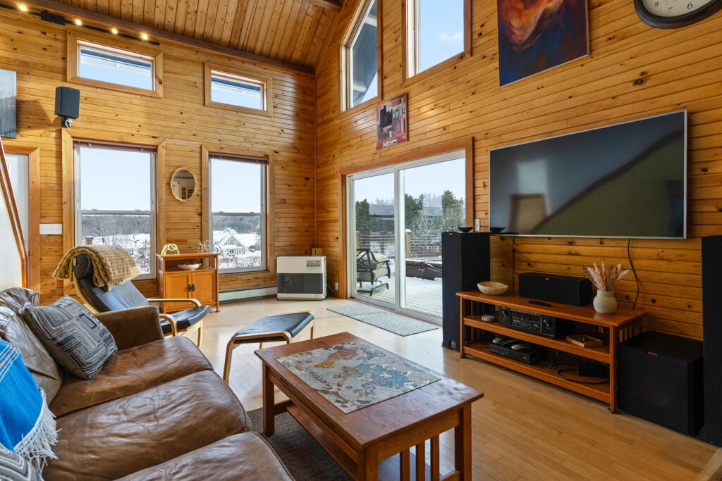 12 Laurence Way Falmouth ME 04105