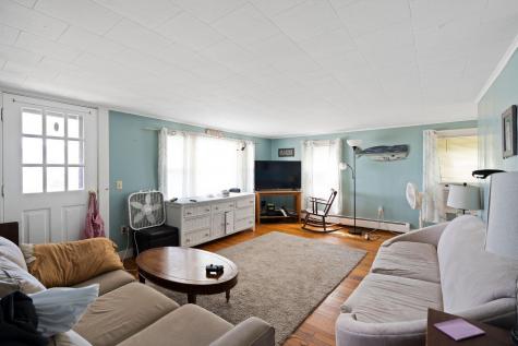 690 York Street York ME 03909