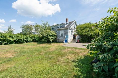 690 York Street York ME 03909