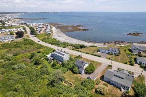 690 York Street York ME 03909