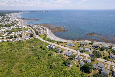 690 York Street York ME 03909