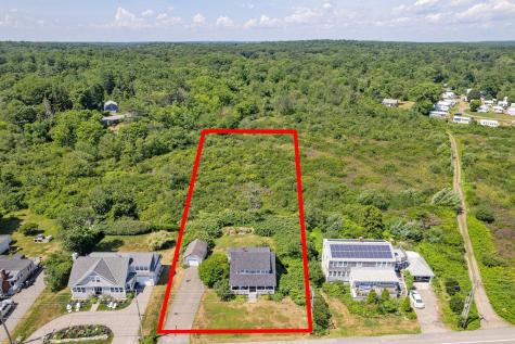 690 York Street York ME 03909