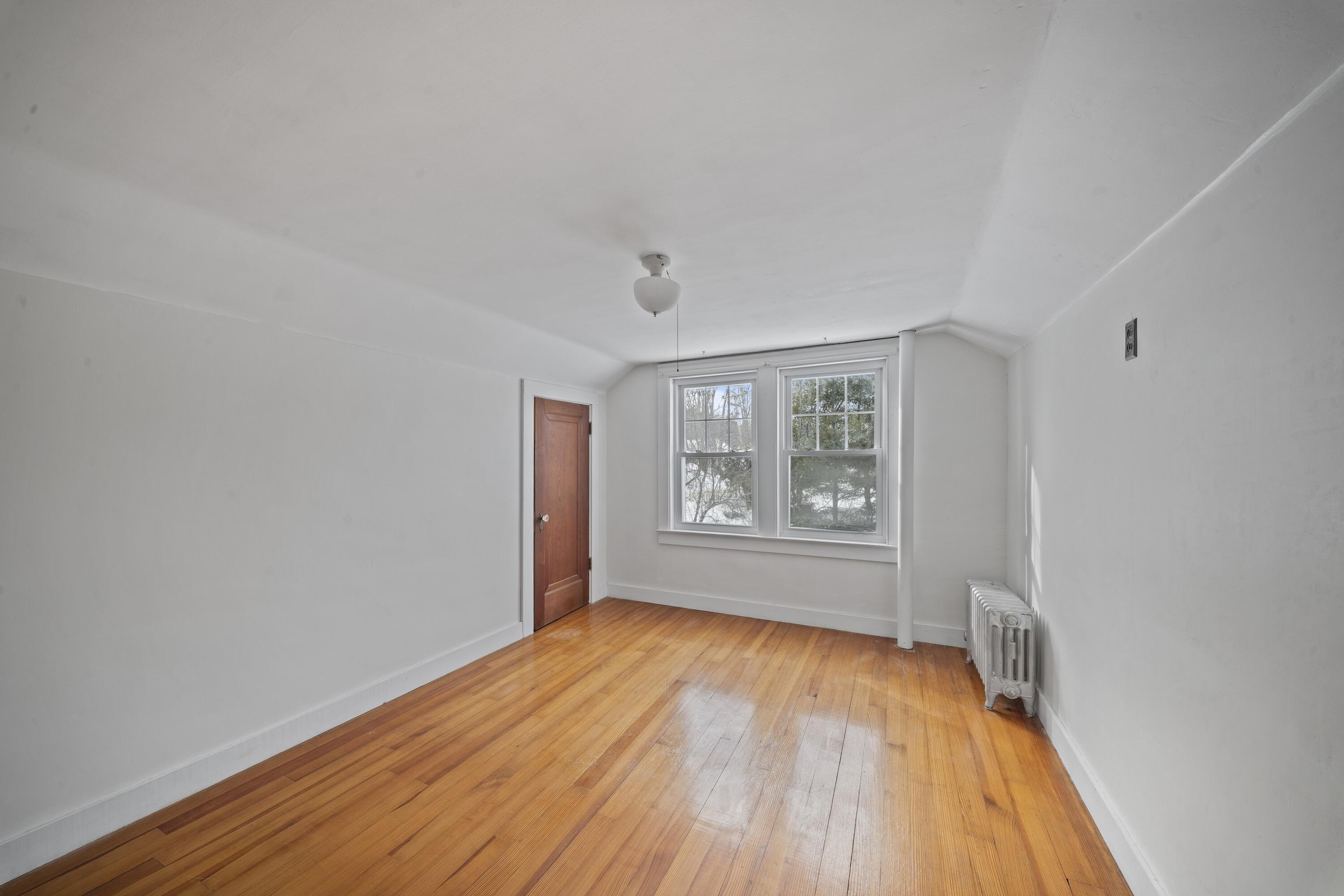 53 Main Street Bowdoinham ME 04008