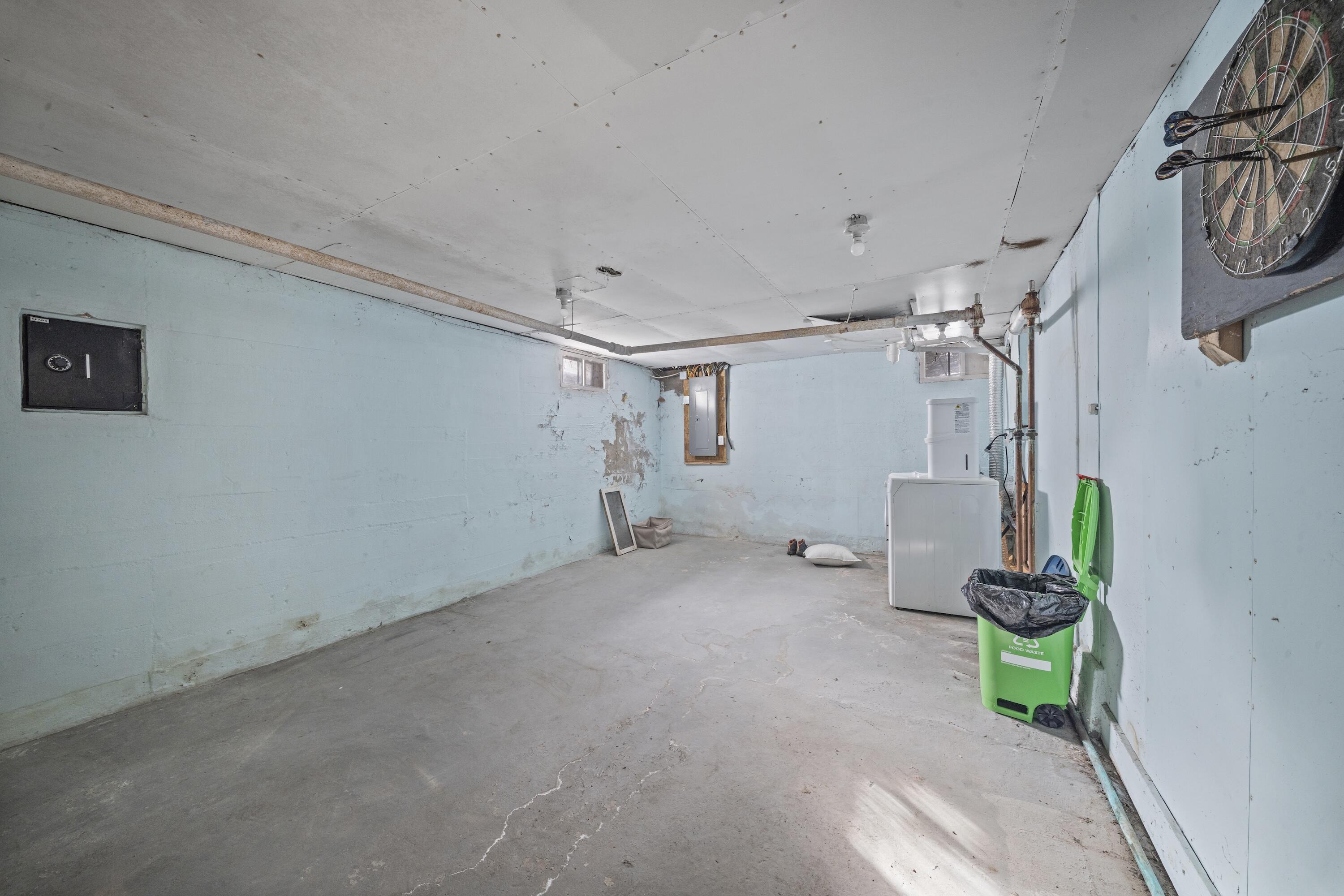 53 Main Street Bowdoinham ME 04008