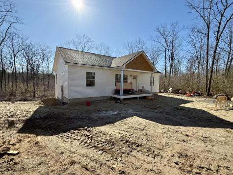 183 Dunton Road Naples ME 04055