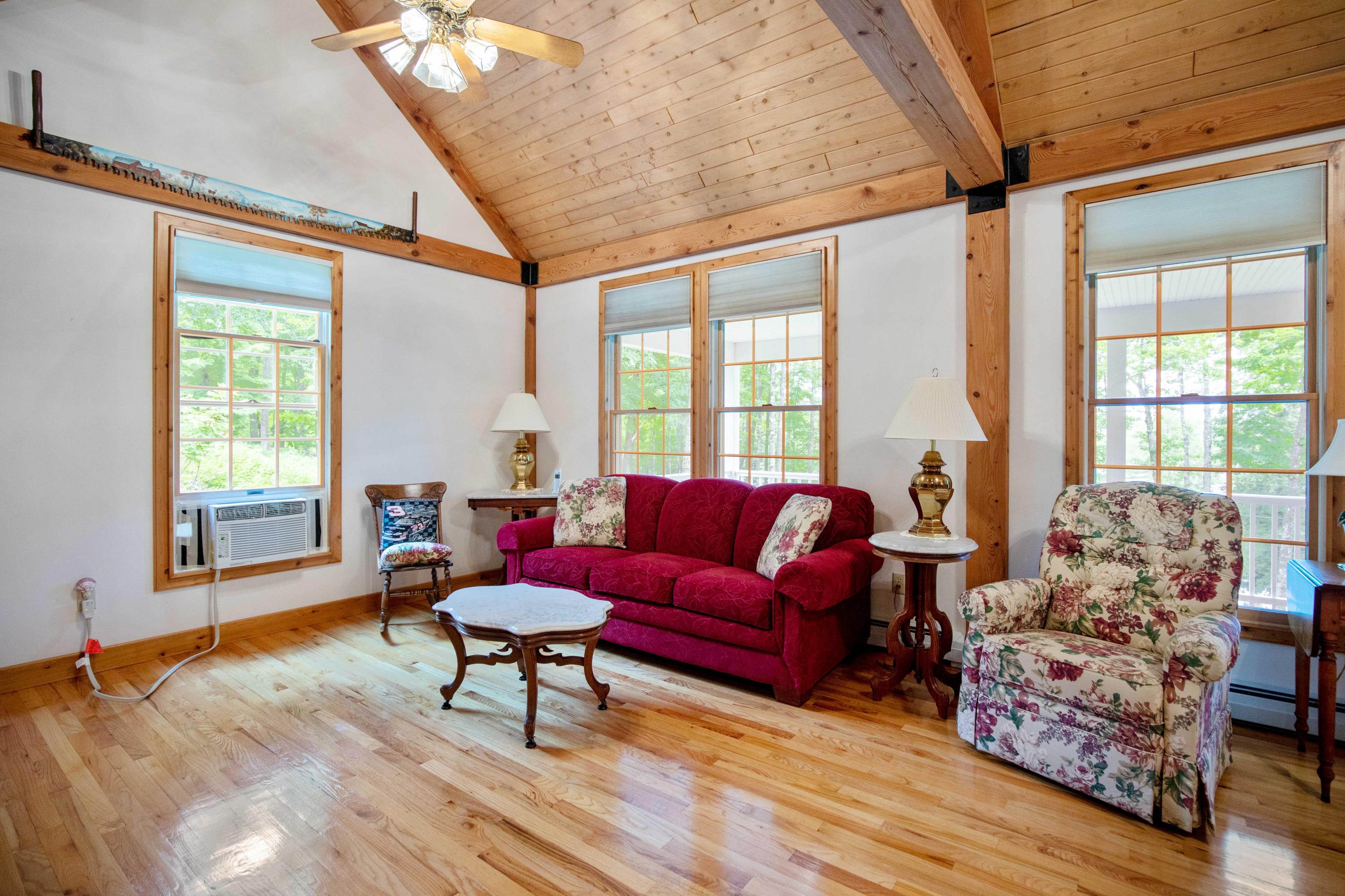 55 Lunt Lane Poland ME 04274