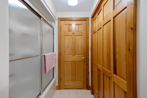 55 Lunt Lane Poland ME 04274