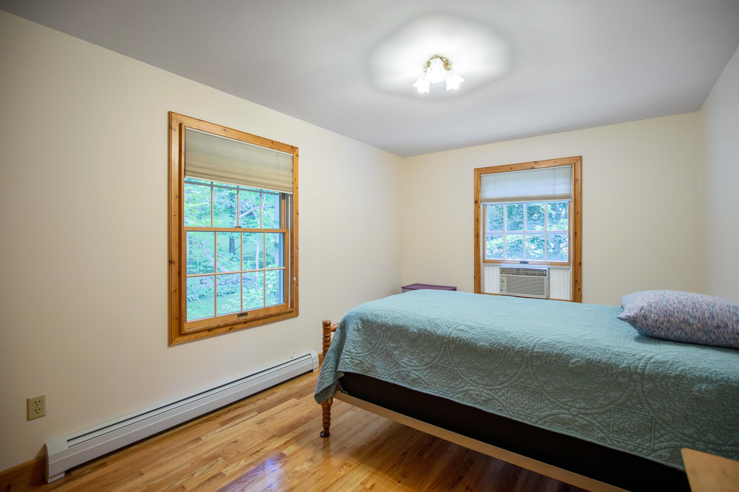 55 Lunt Lane Poland ME 04274