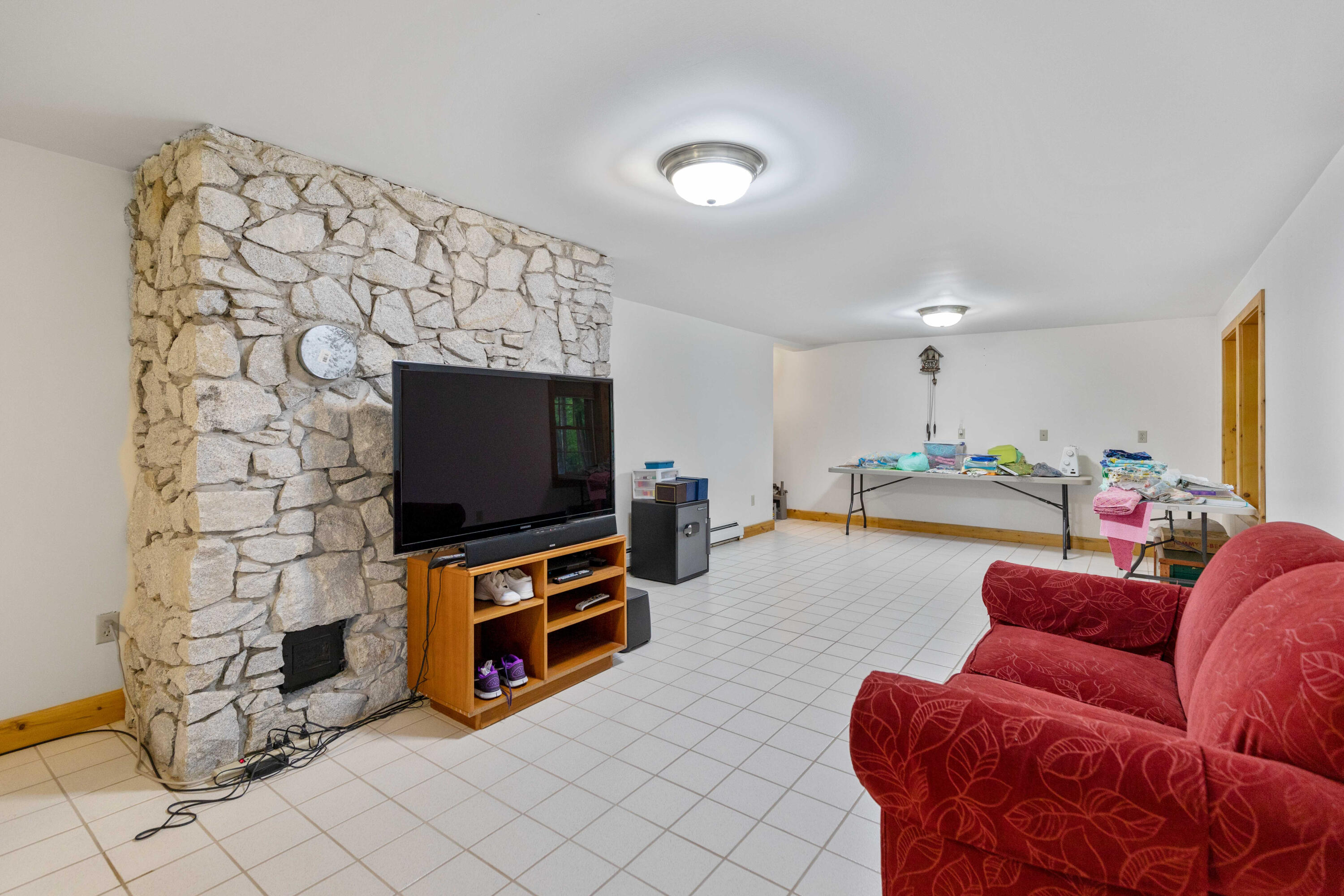 55 Lunt Lane Poland ME 04274