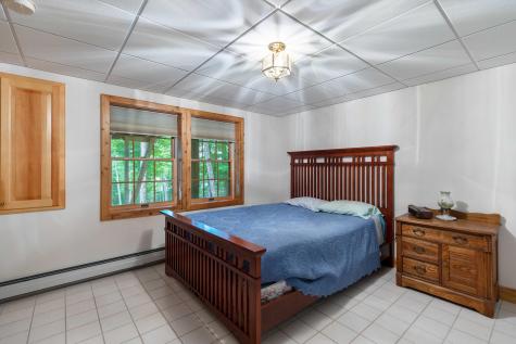 55 Lunt Lane Poland ME 04274