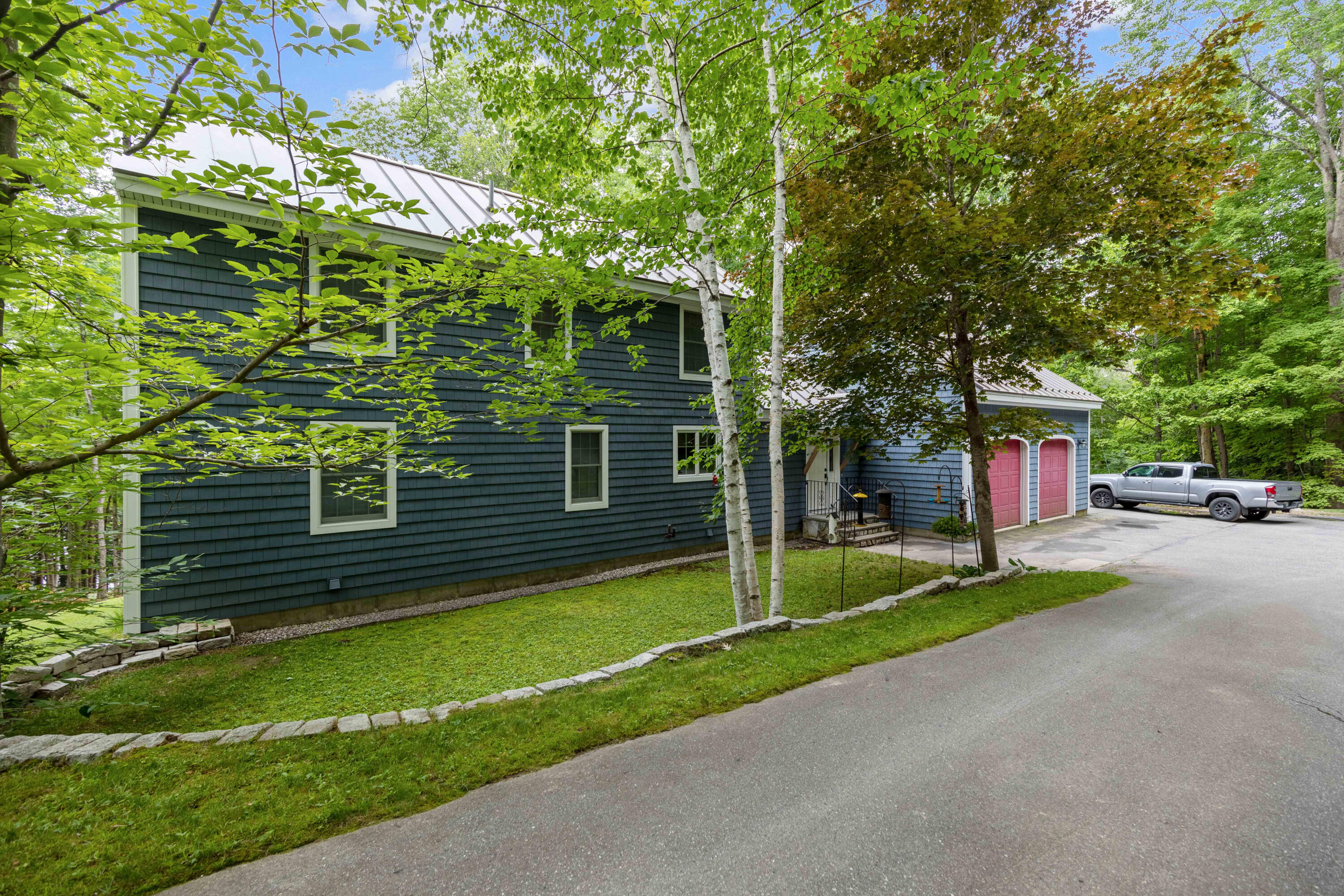 55 Lunt Lane Poland ME 04274