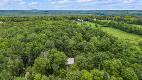 55 Lunt Lane Poland ME 04274