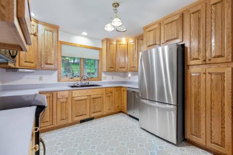 55 Lunt Lane Poland ME 04274
