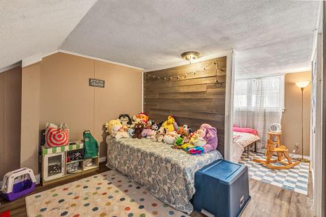 16 Libby Hill Road Gardiner ME 04345