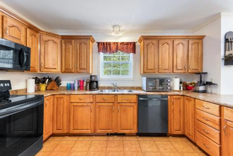 25 Harpin Road Waterboro ME 04087