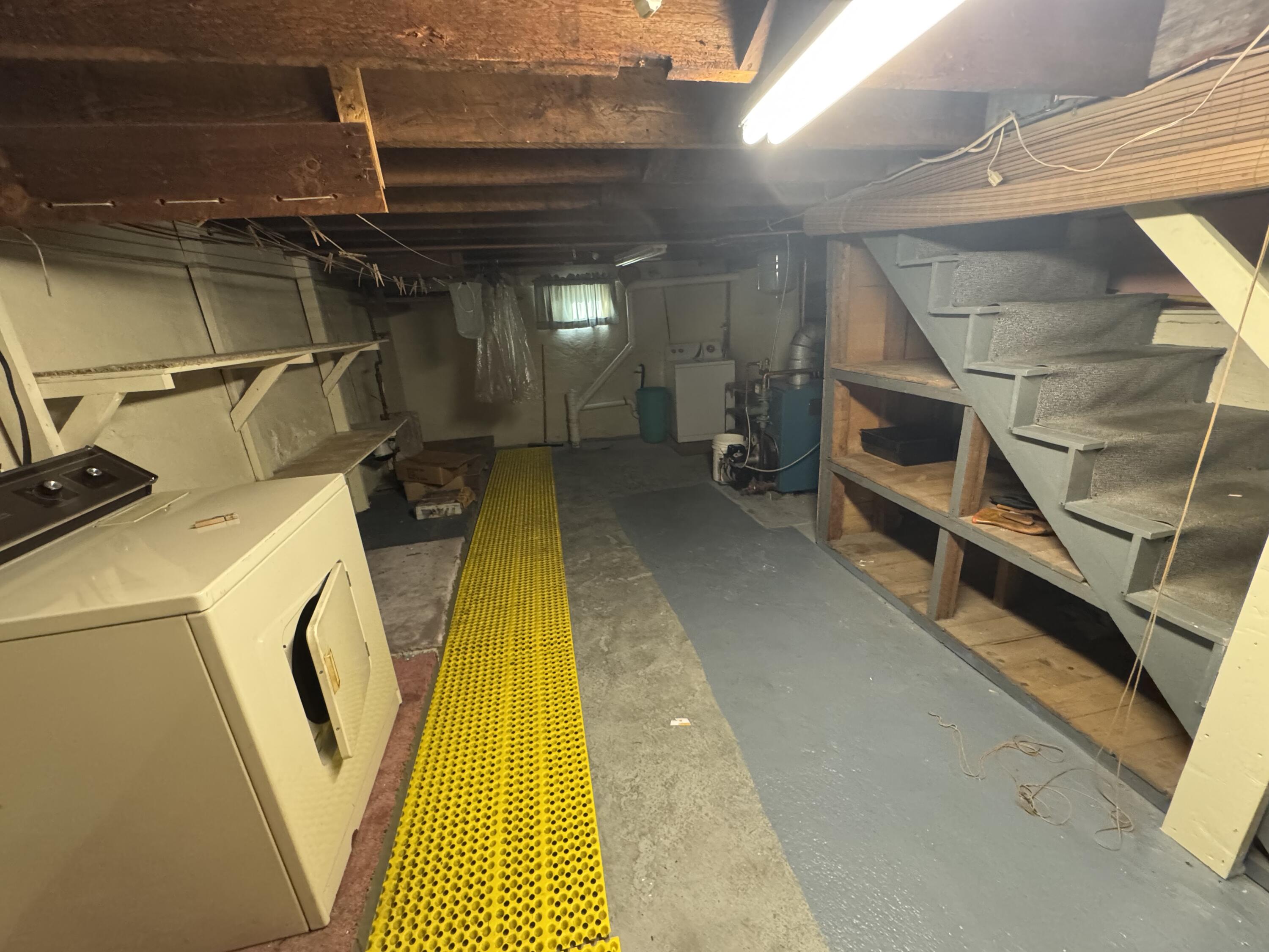 32 Meader Street Lewiston ME 04240