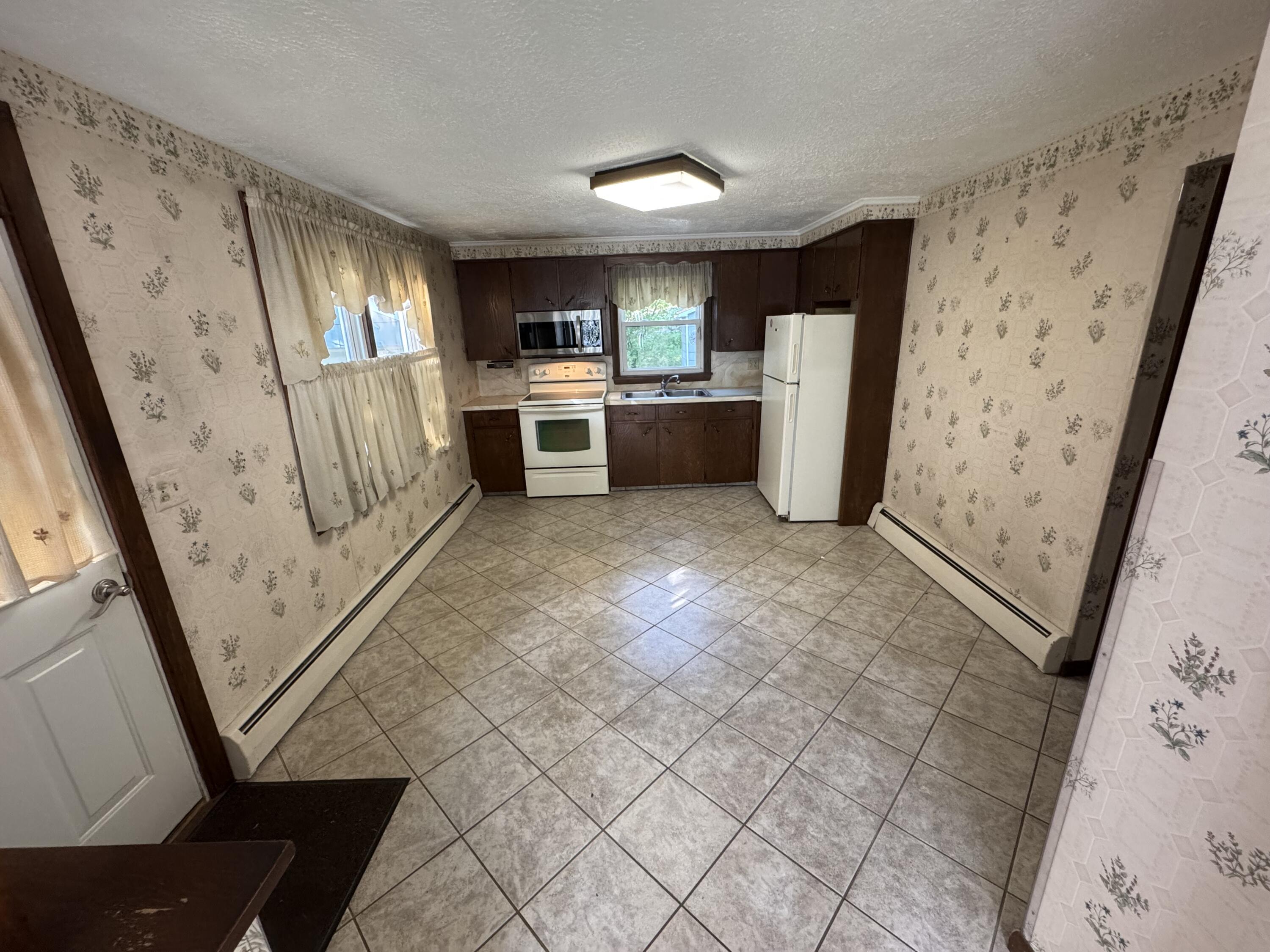 32 Meader Street Lewiston ME 04240