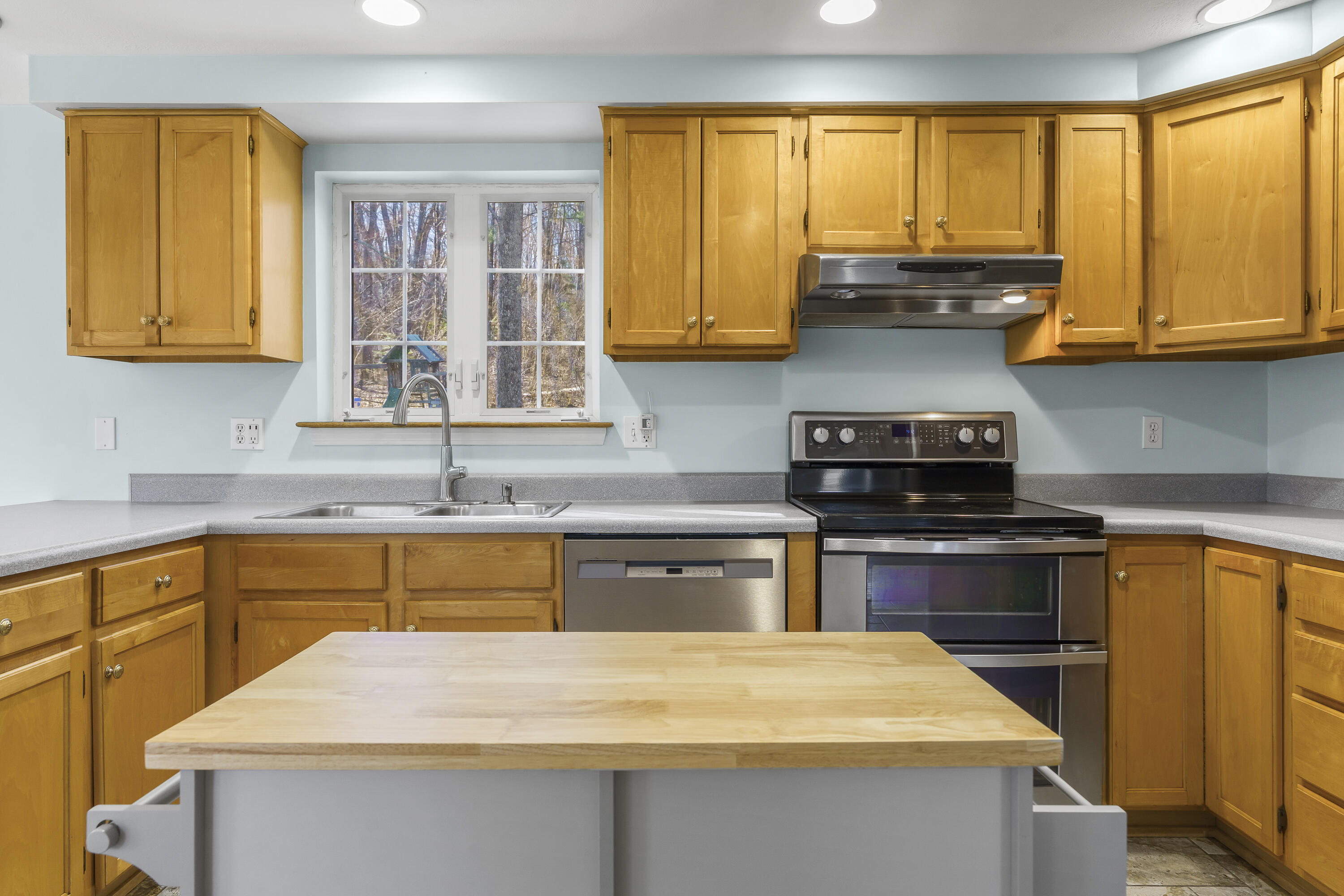 23 Compass Rose Road Brunswick ME 04011