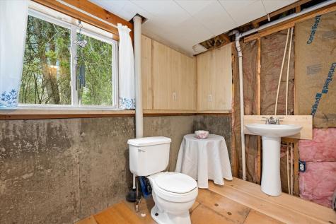 3 3js Way Swanville ME 04915