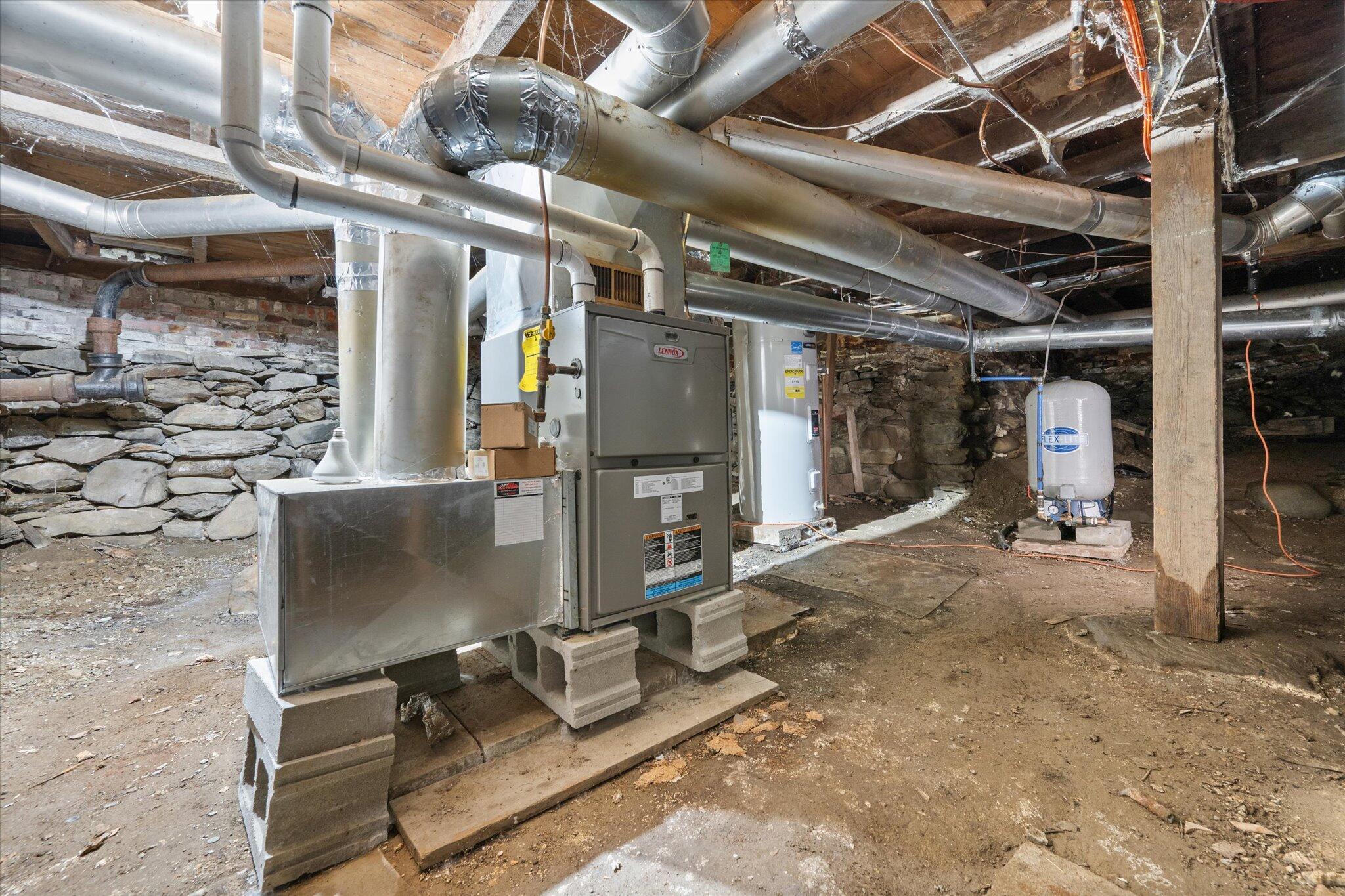 1086 Main Road Carmel ME 04419