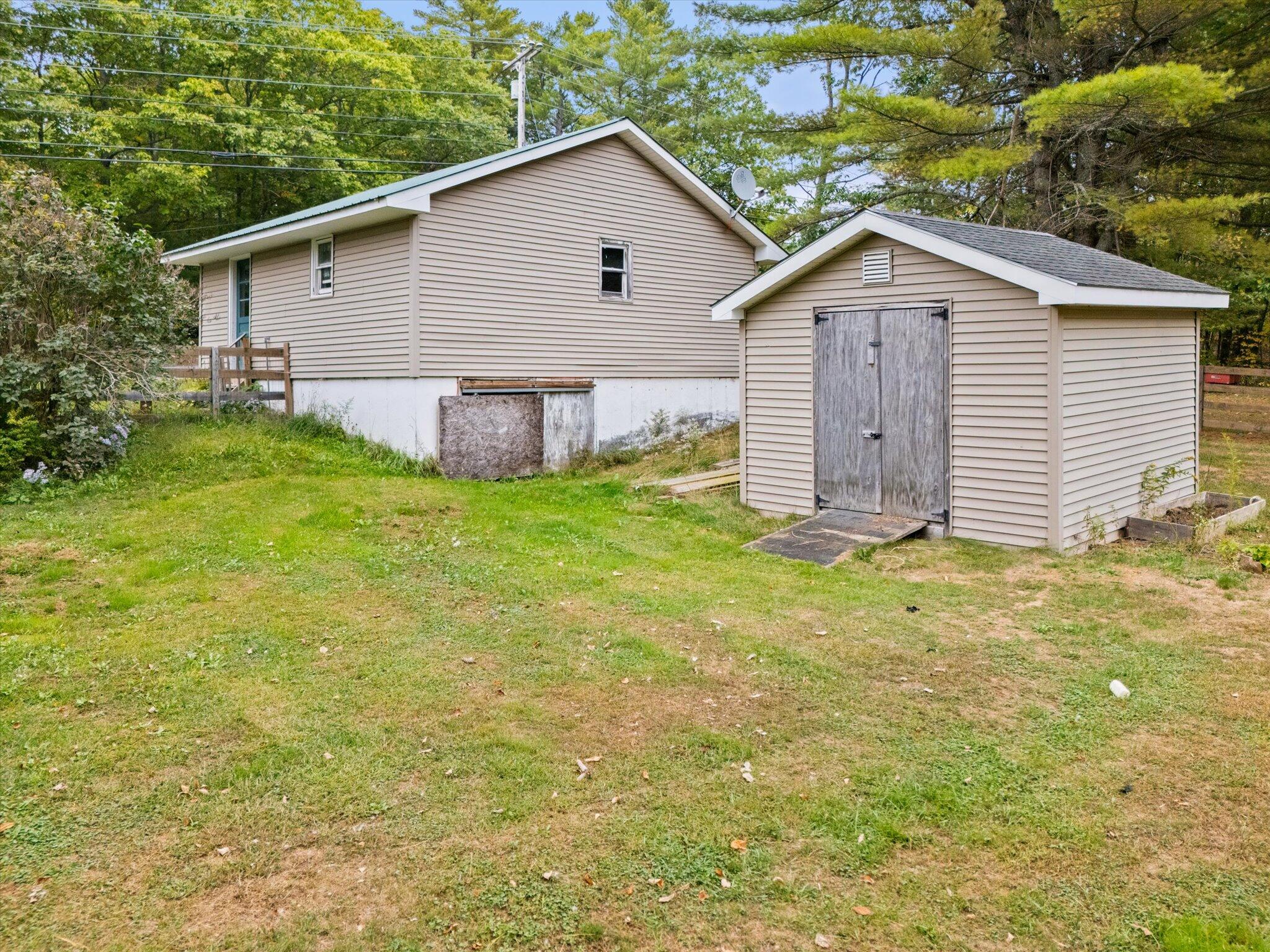 1086 Main Road Carmel ME 04419