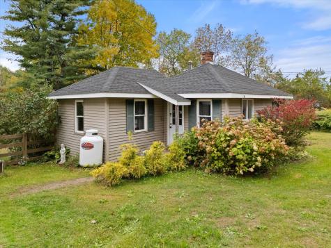 1086 Main Road Carmel ME 04419