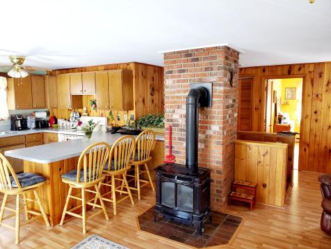 8 Pleasant Valley Circle Poland ME 04274