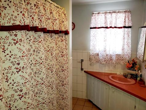 8 Pleasant Valley Circle Poland ME 04274