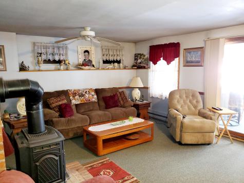 8 Pleasant Valley Circle Poland ME 04274