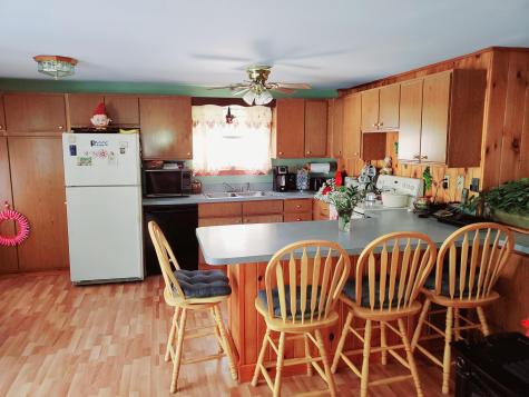 8 Pleasant Valley Circle Poland ME 04274