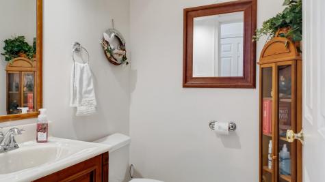 90 Heritage Road Oakland ME 04963