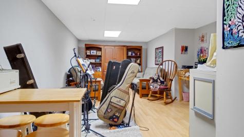 90 Heritage Road Oakland ME 04963