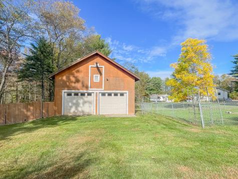 2740 Ohio Street Glenburn ME 04401