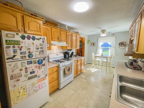 2740 Ohio Street Glenburn ME 04401