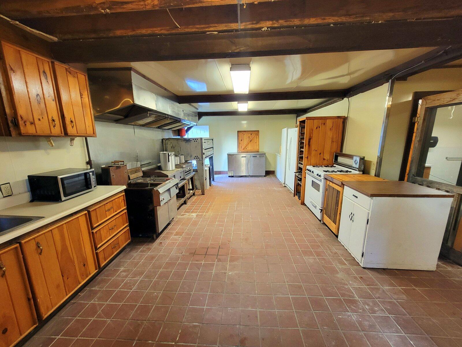 15 Jackson Hole Carthage ME 04224